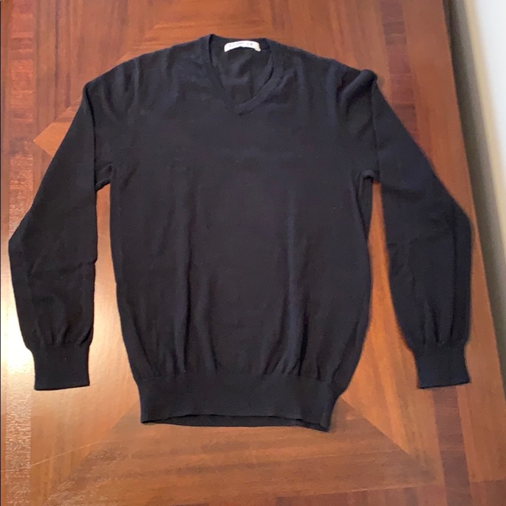 Old Navy V-Neck Sweater